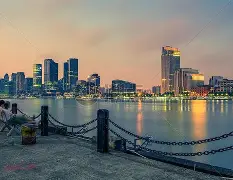 江畔雷霆队鏖战剑门金雕队，击剑友谊赛失利，核心复出即建功。目标直指冠军